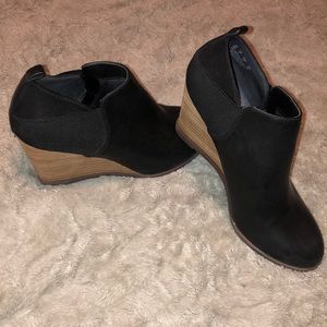 Dr. scholls wedge booties